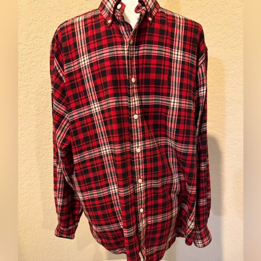 Ralph Lauren Blaire 100% cotton Red and‎ Black plaid button shirt Medium